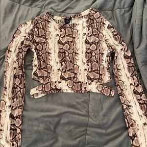 Rue 21 long sleeve top